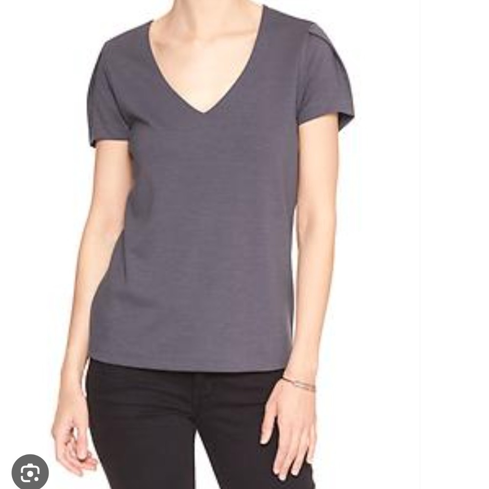 Banana Republic Grey V-Neck Pleated Tulip Sleeve Top NWT Small